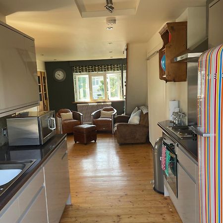 Studio 7 Apartment เซนต์ออสเทลล์ ภายนอก รูปภาพ