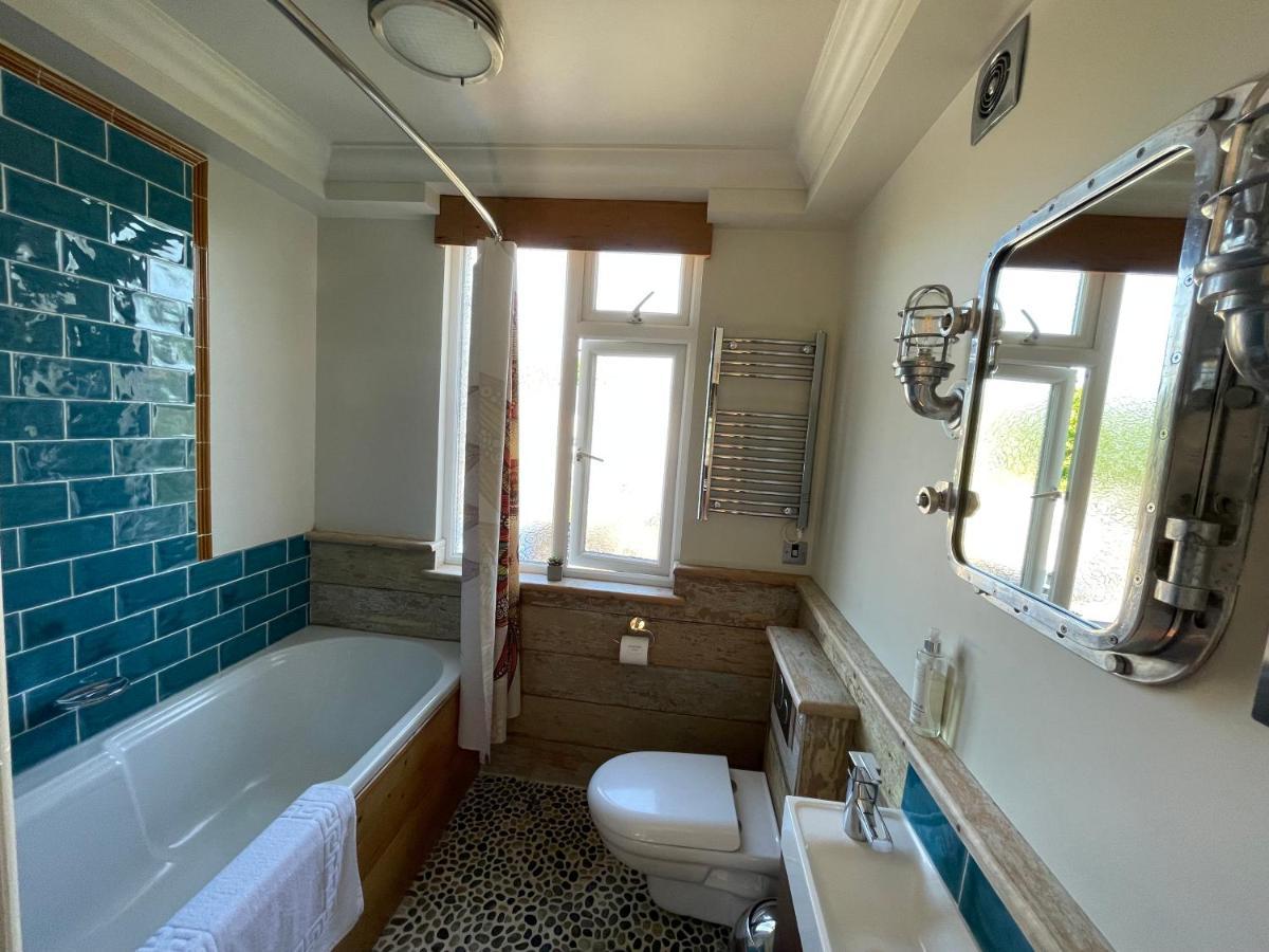 Studio 7 Apartment เซนต์ออสเทลล์ ภายนอก รูปภาพ